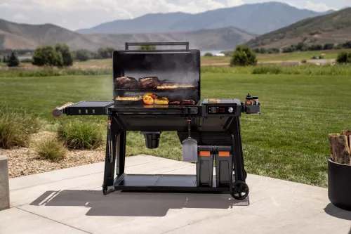 Traeger Traeger Woodridge Pro (TFB97JLHI)
