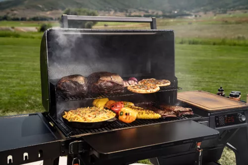 Traeger Traeger Woodridge Pro (TFB97JLHI)
