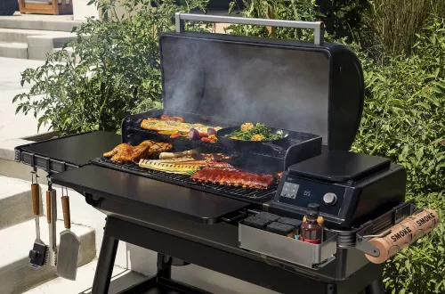 Traeger Traeger IRONWOOD XL Pellet Grill (TFB93RLGI)