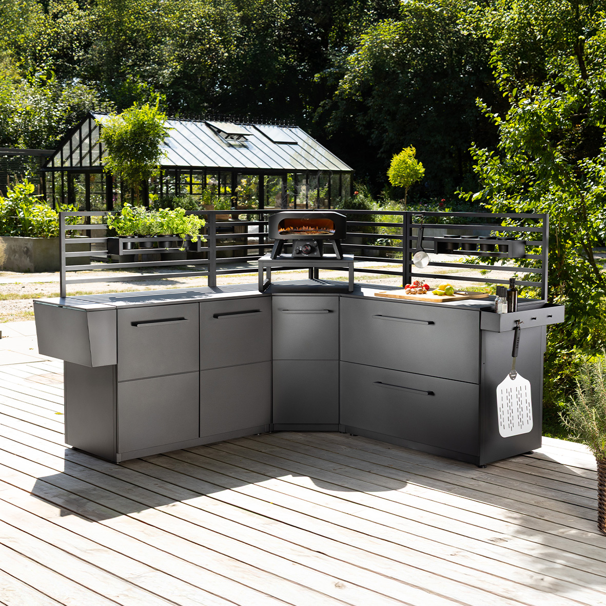 Cozze Elements outdoor kitchen with corner